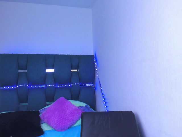 crazybaby-squirt cam belle