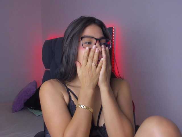 crazybaby-squirt's BongaCams show and profile