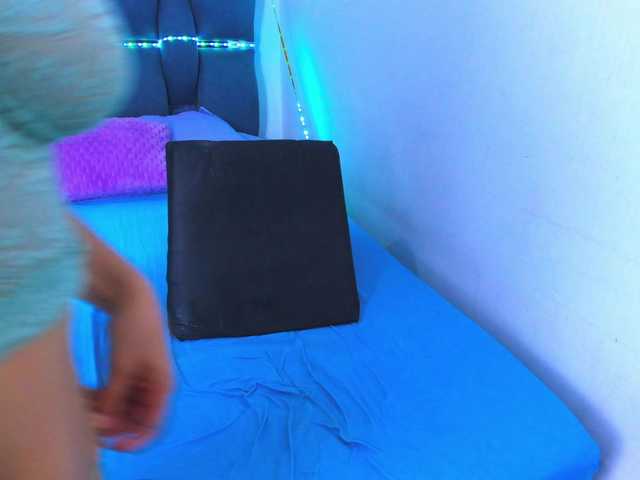 crazybaby-squirt live cam on BongaCams