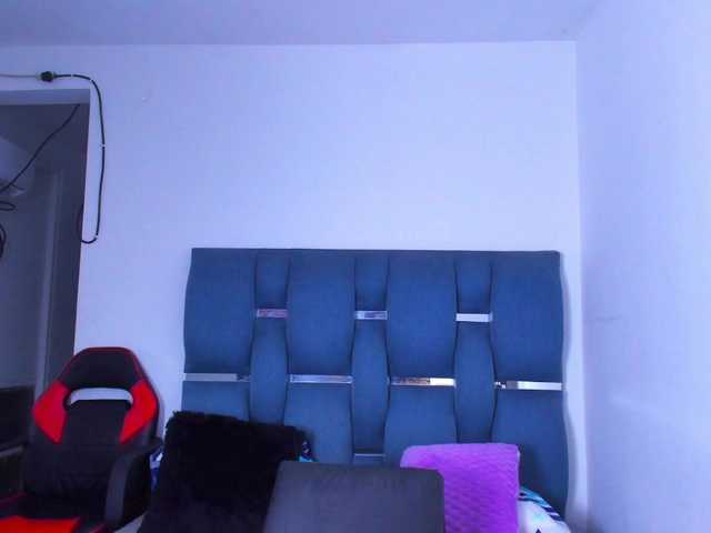 crazybaby-squirt live cam on BongaCams
