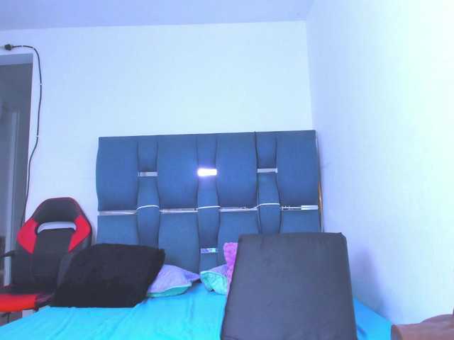 crazybaby-squirt live cam on BongaCams