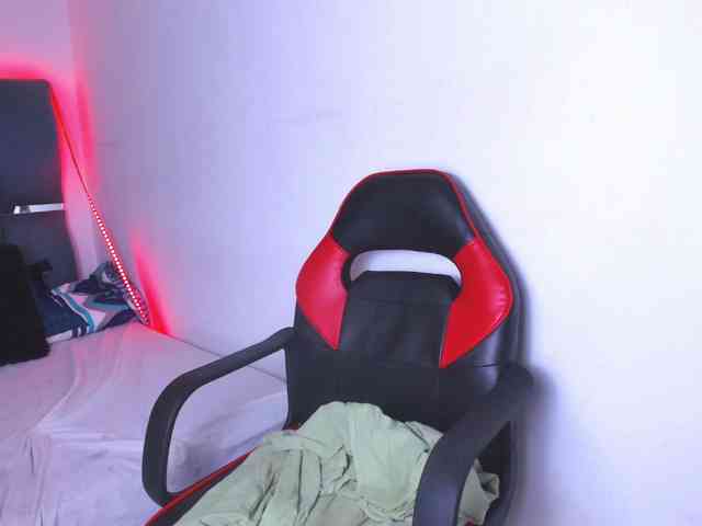 crazybaby-squirt webcam
