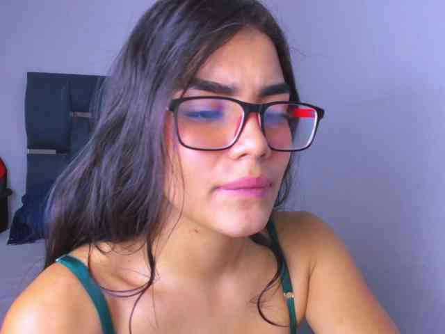 crazybaby-squirt Live Webcam on BongaCams