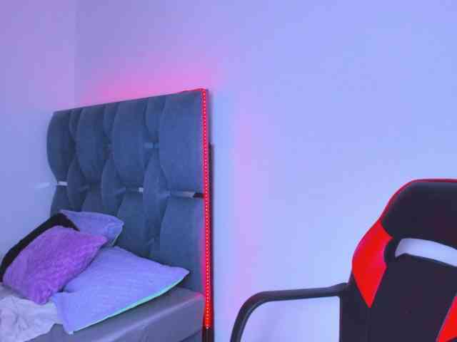 crazybaby-squirt webcam