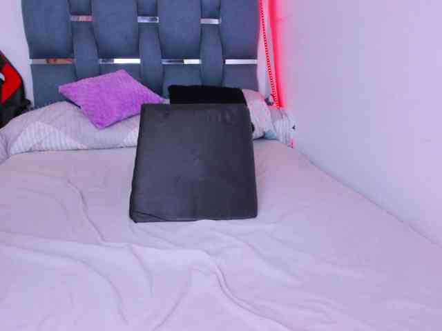 crazybaby-squirt webcam