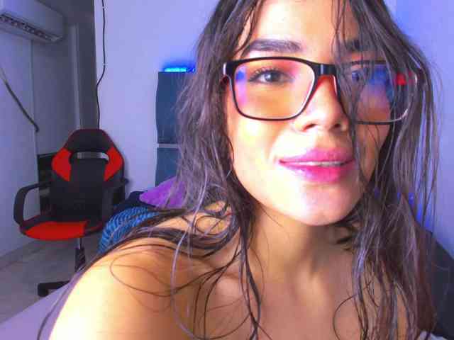 crazybaby-squirt webcam