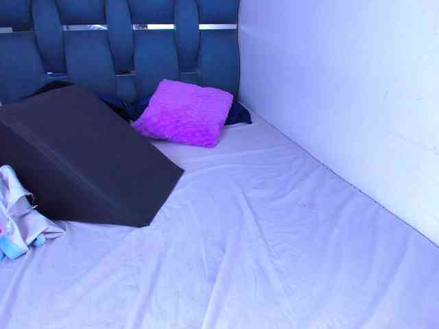 crazybaby-squirt webcam