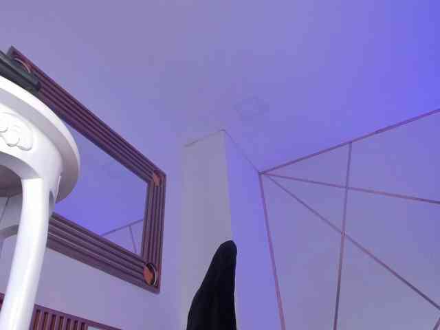 Adonis-hots Sex Cam Show
