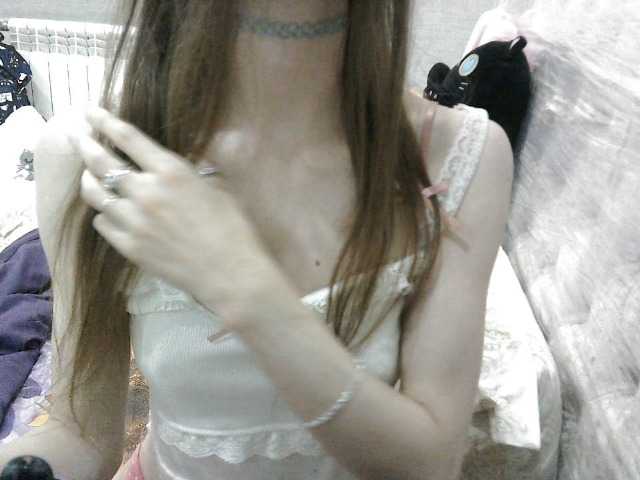 KittyBounty live cam on BongaCams
