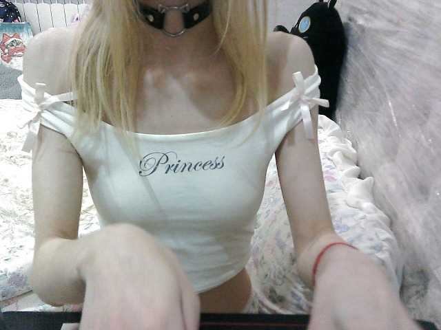 KittyBounty live cam on BongaCams