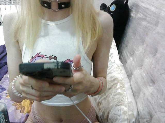 KittyBounty live cam on BongaCams