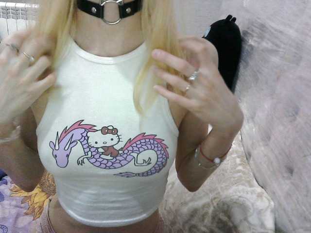 KittyBounty live webcam show