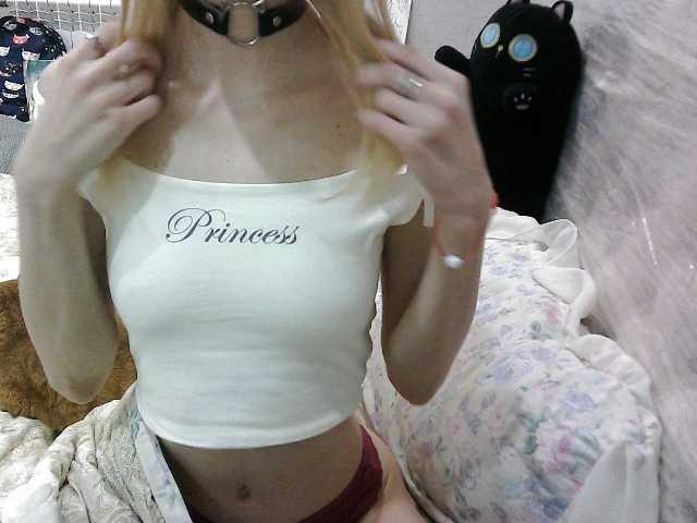 KittyBounty live cam on BongaCams