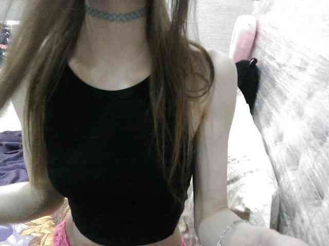 KittyBounty webcam