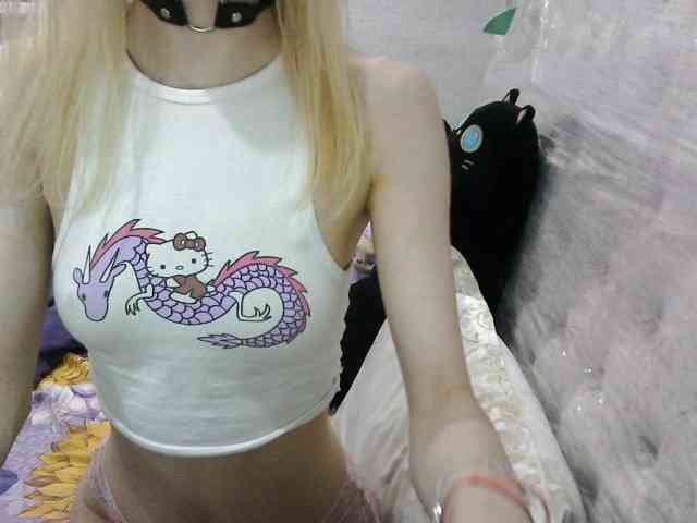 KittyBounty webcam