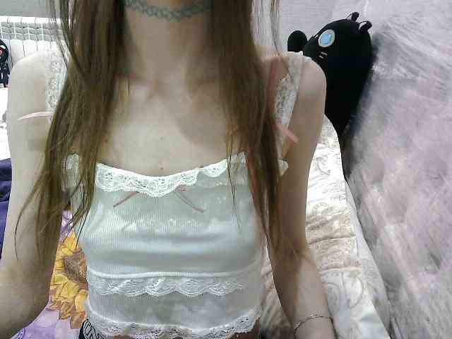 KittyBounty webcam