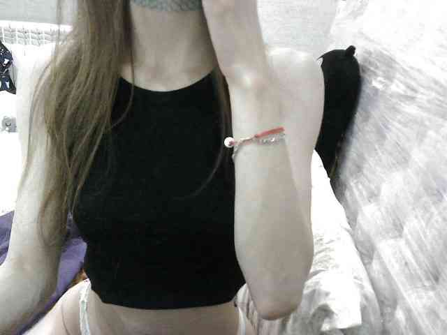 KittyBounty webcam