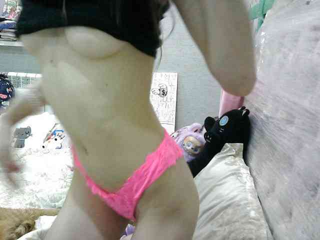 KittyBounty webcam
