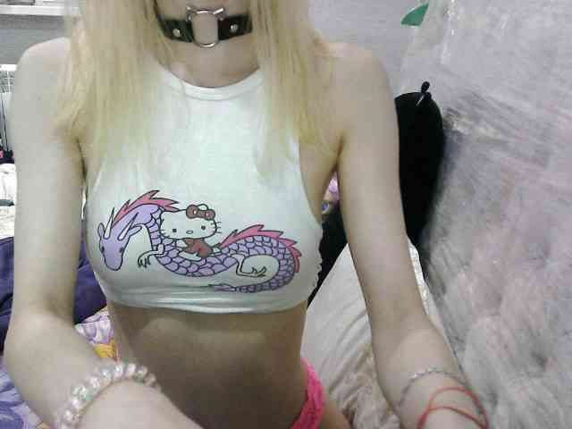 KittyBounty webcam
