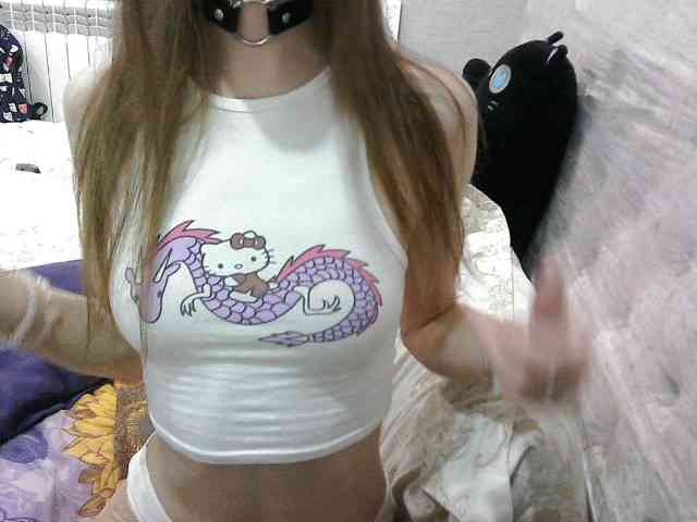 KittyBounty webcam