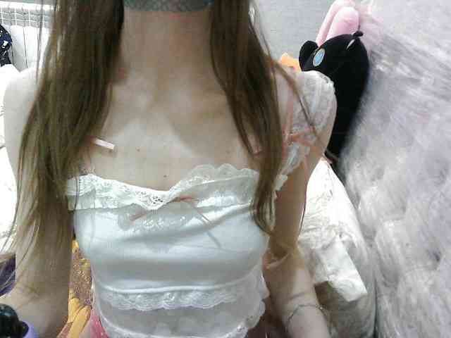 KittyBounty webcam