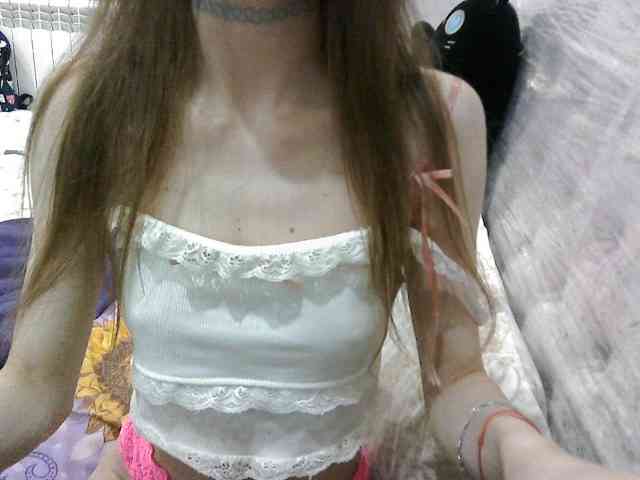 KittyBounty webcam