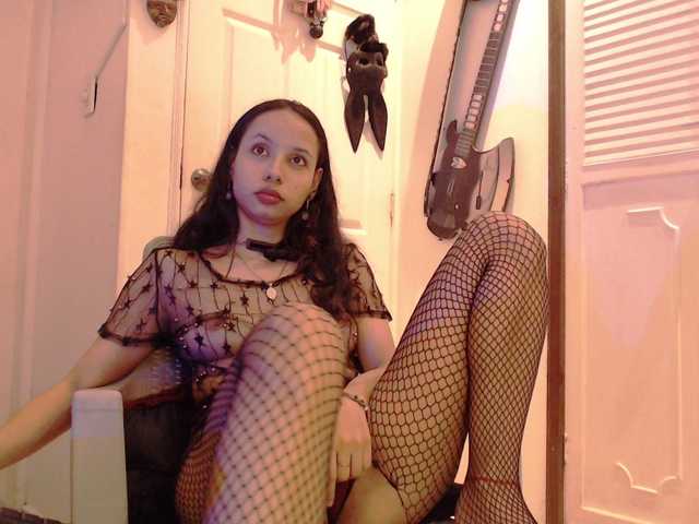 Kiaraleono live cam on BongaCams