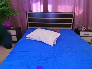 Juliannae Porn Show