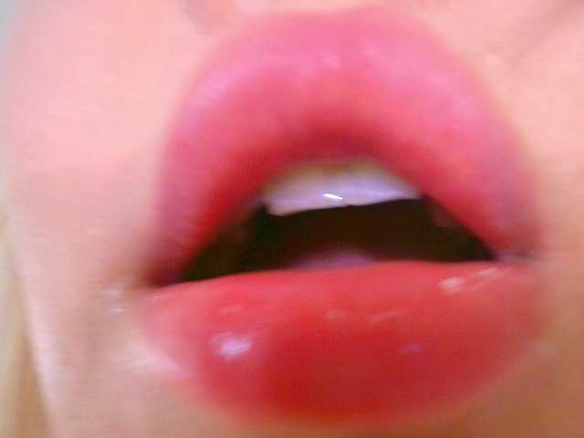 Juliannae live cam on BongaCams