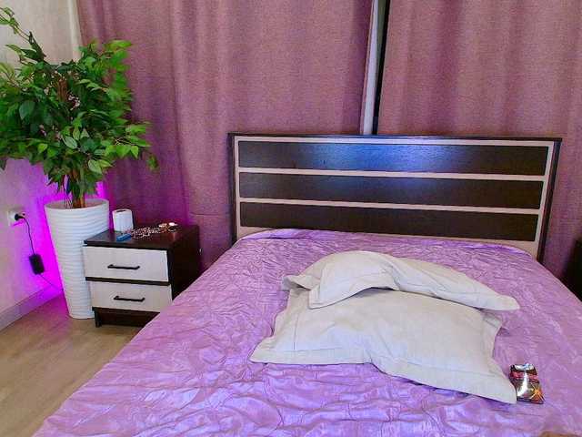 Juliannae live cam on BongaCams