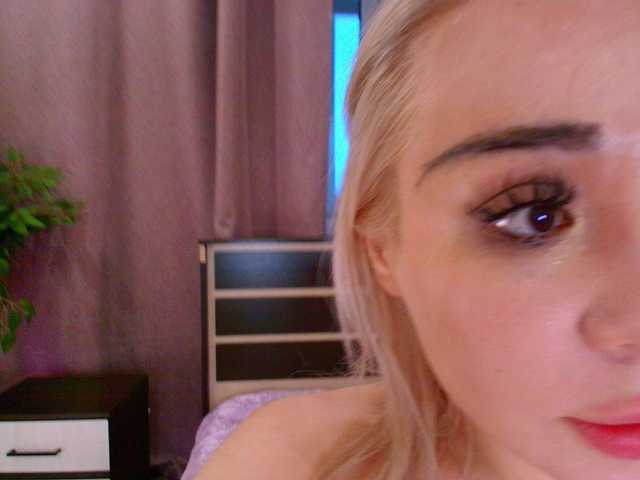juliannae cam belle