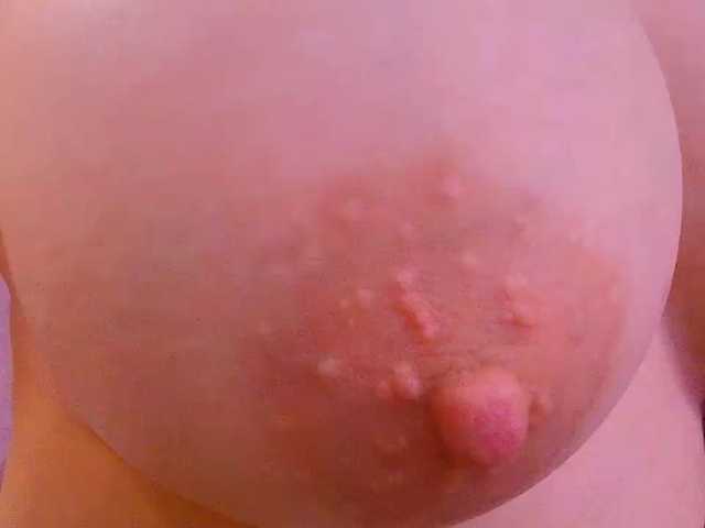 Juliannae live cam on BongaCams