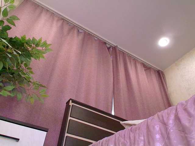 Juliannae live webcam show