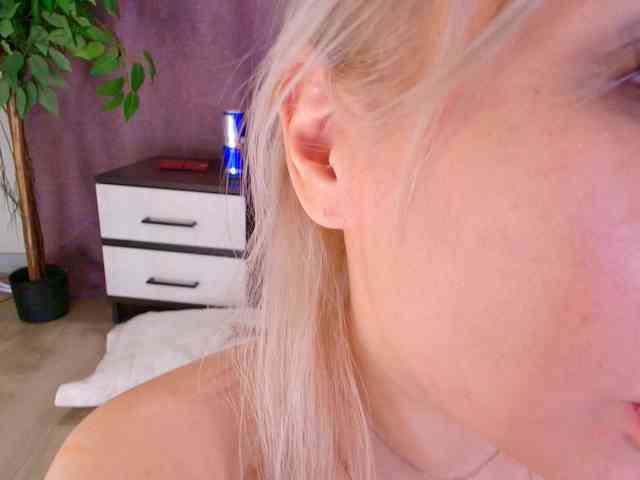 Juliannae Sex Cam Show