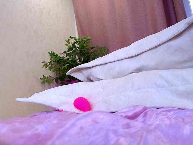 Juliannae Sex Cam Show