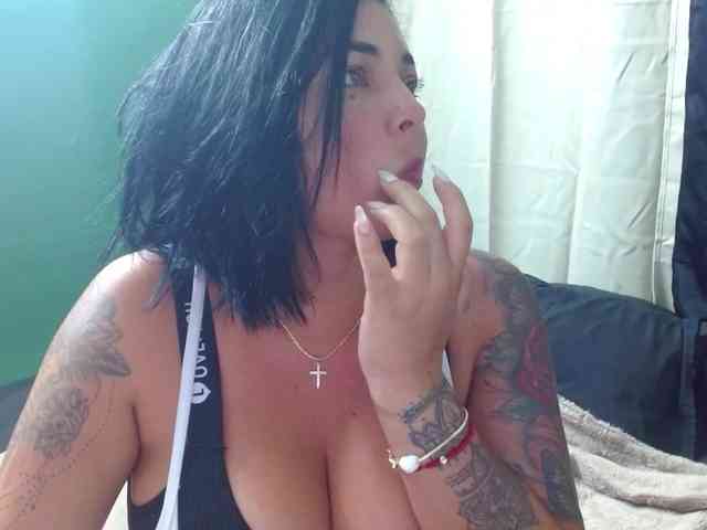 Vivianacruz webcam