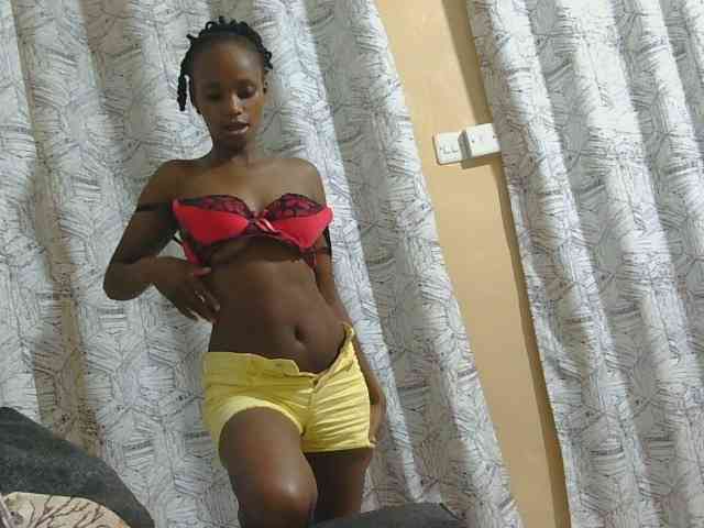 Naughtylittlemissy webcam