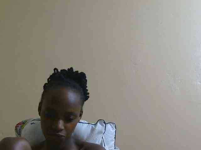 Naughtylittlemissy webcam