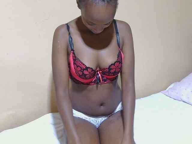 Naughtylittlemissy webcam