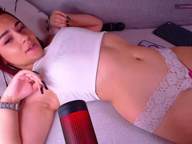 EvilHare live cam on BongaCams