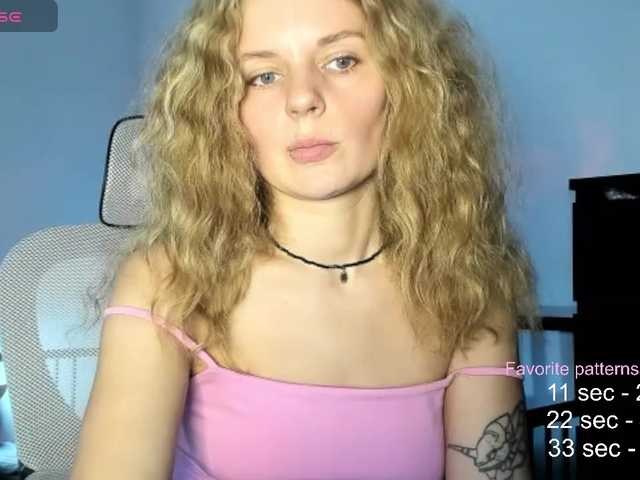 KiraSigmaMeow live cam on BongaCams