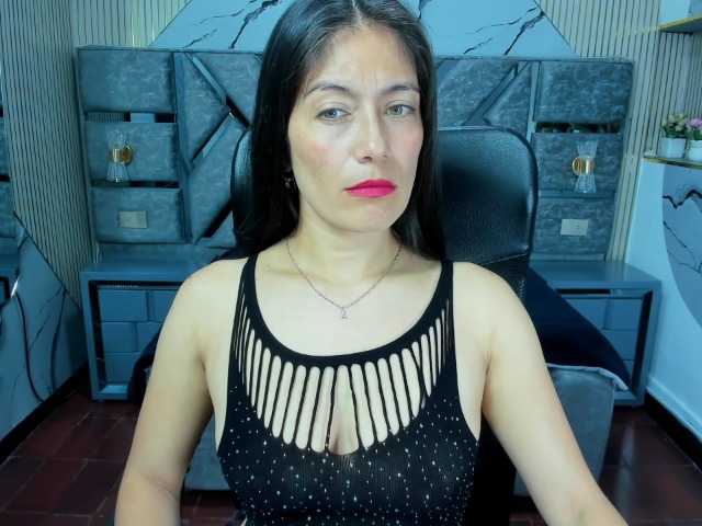 Sara69- live cam on BongaCams