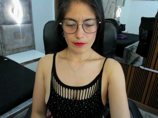 Sara69- live cam on BongaCams