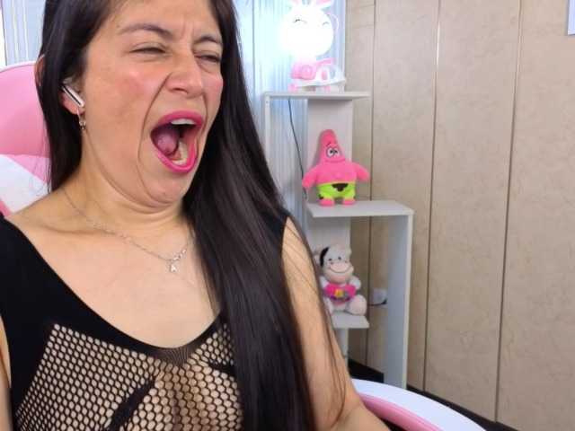 Sara69- live cam on BongaCams