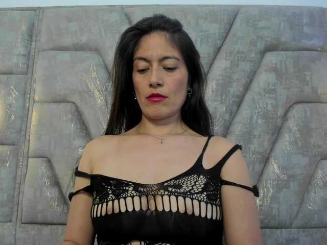 Sara69- live cam on BongaCams