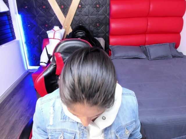 Sara69- live cam on BongaCams