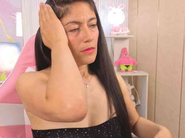 Sara69- webcam