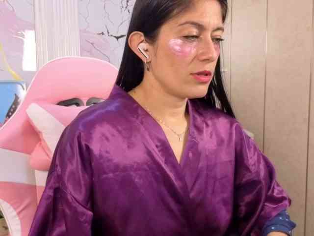 Sara69-