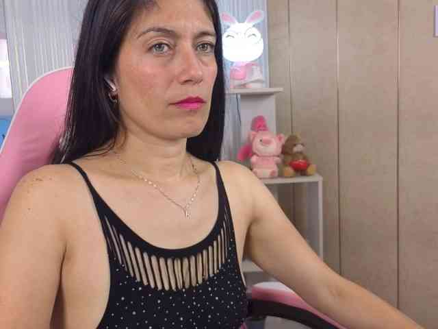 Modelo: Sara69-