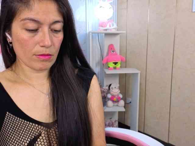 Sara69- webcam